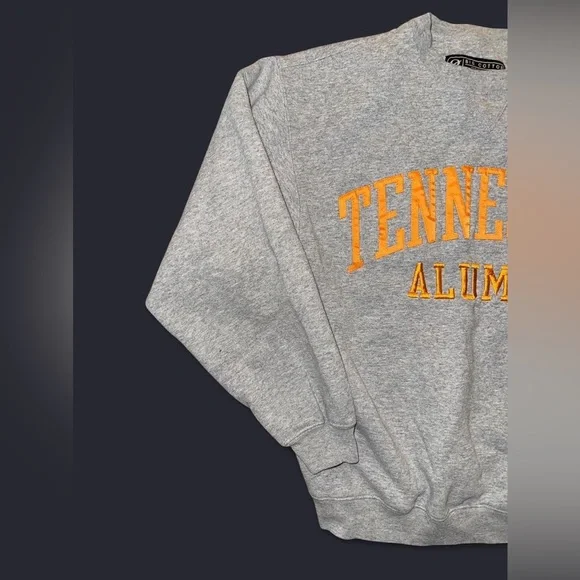 Vintage University of Tennessee Alumni grey sweatshirt - Picture 3 of 8